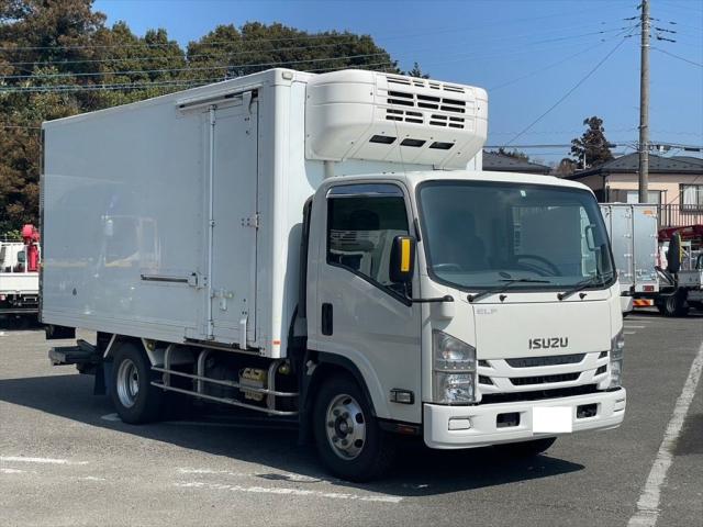 ヒアブ付きダンプ車検6年2月まで